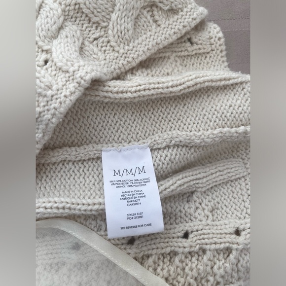 Cabi Women Cable Knit Sweater Lace Up Back in Cream Size Medium - Picture 4 of 6